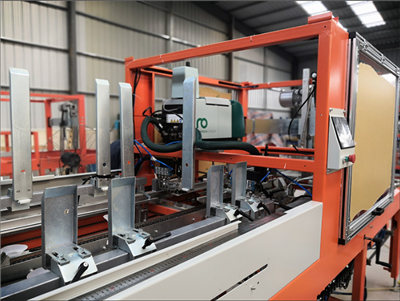 Automatische kartonvormingsmachine